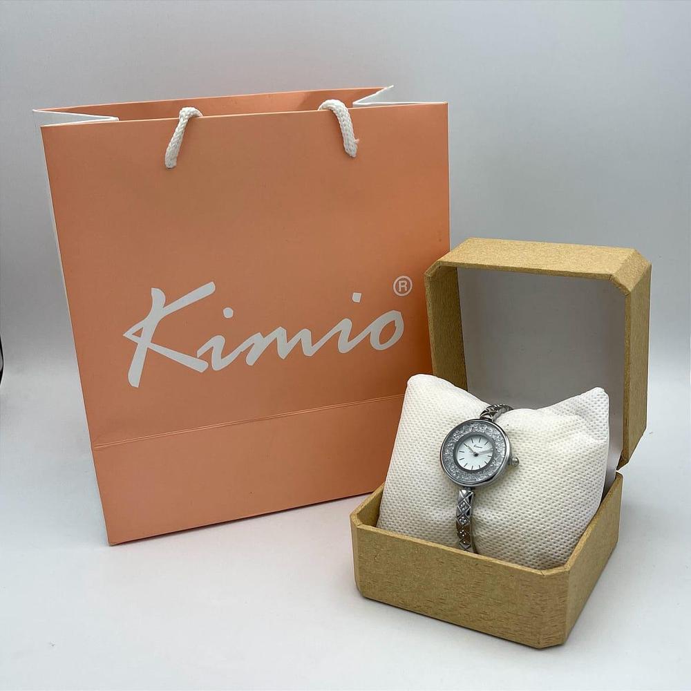 Women's classic analogue watch