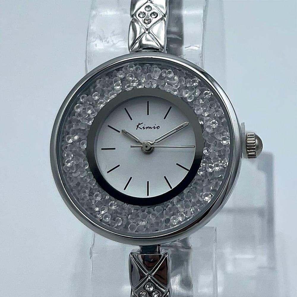 Women's classic analogue watch