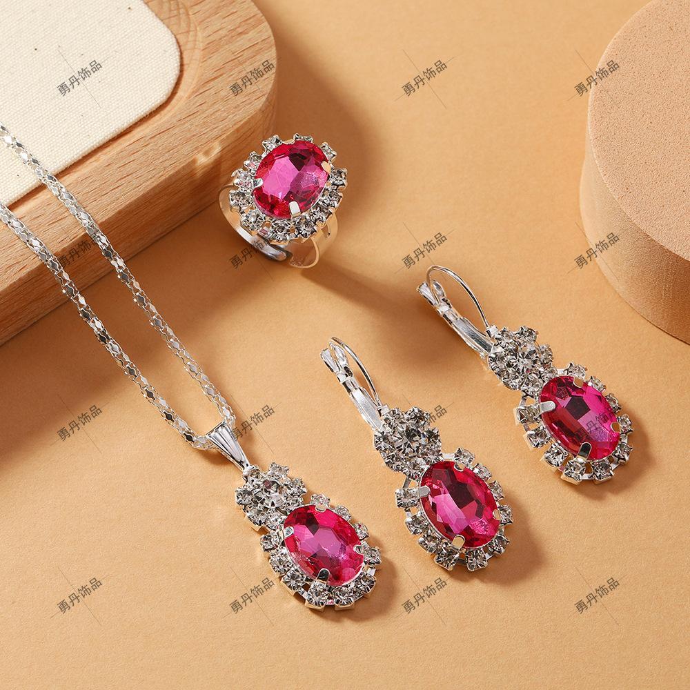 Three -Piece Necklace