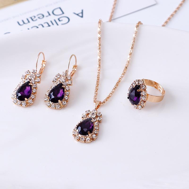Three -Piece Necklace