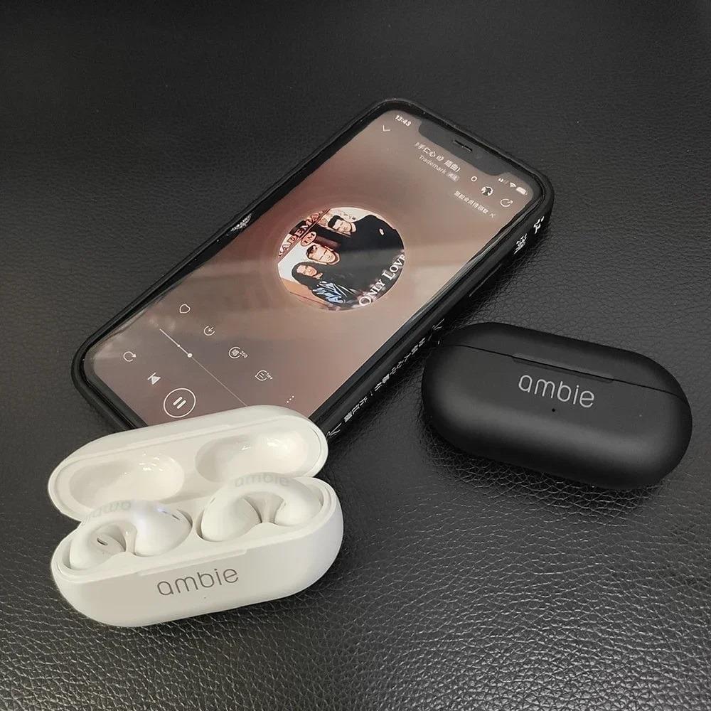 Noise-Cancelling Earbuds-Black